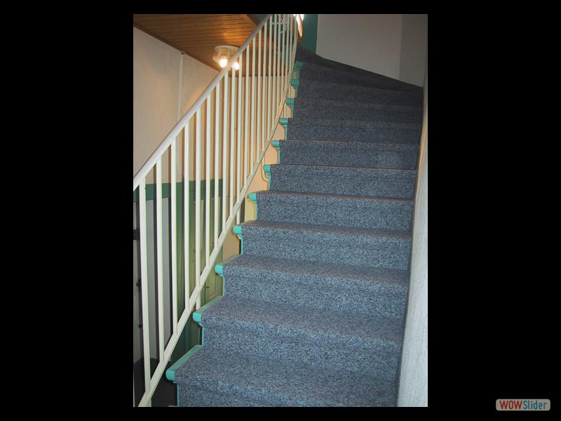 Escalier accs tage, moquette