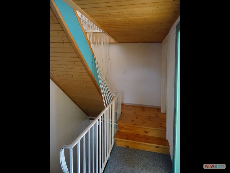 Escalier accs combles, bois